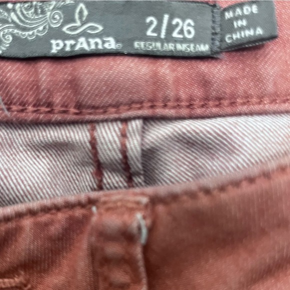 Prana Faded Red Athleisure Stretch Skinny Leg Jeans - Picture 3 of 3